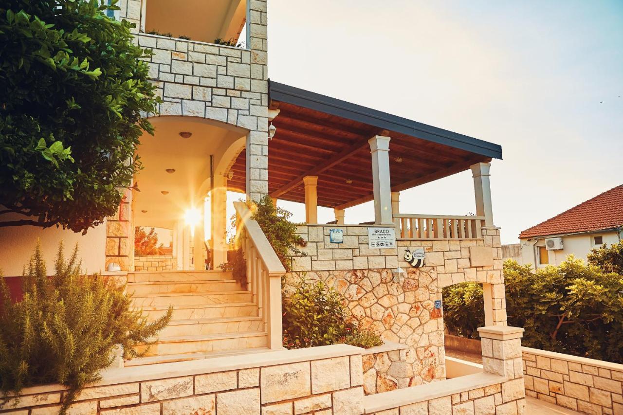 Pansion Braco Bed & Breakfast Zavala Exterior photo